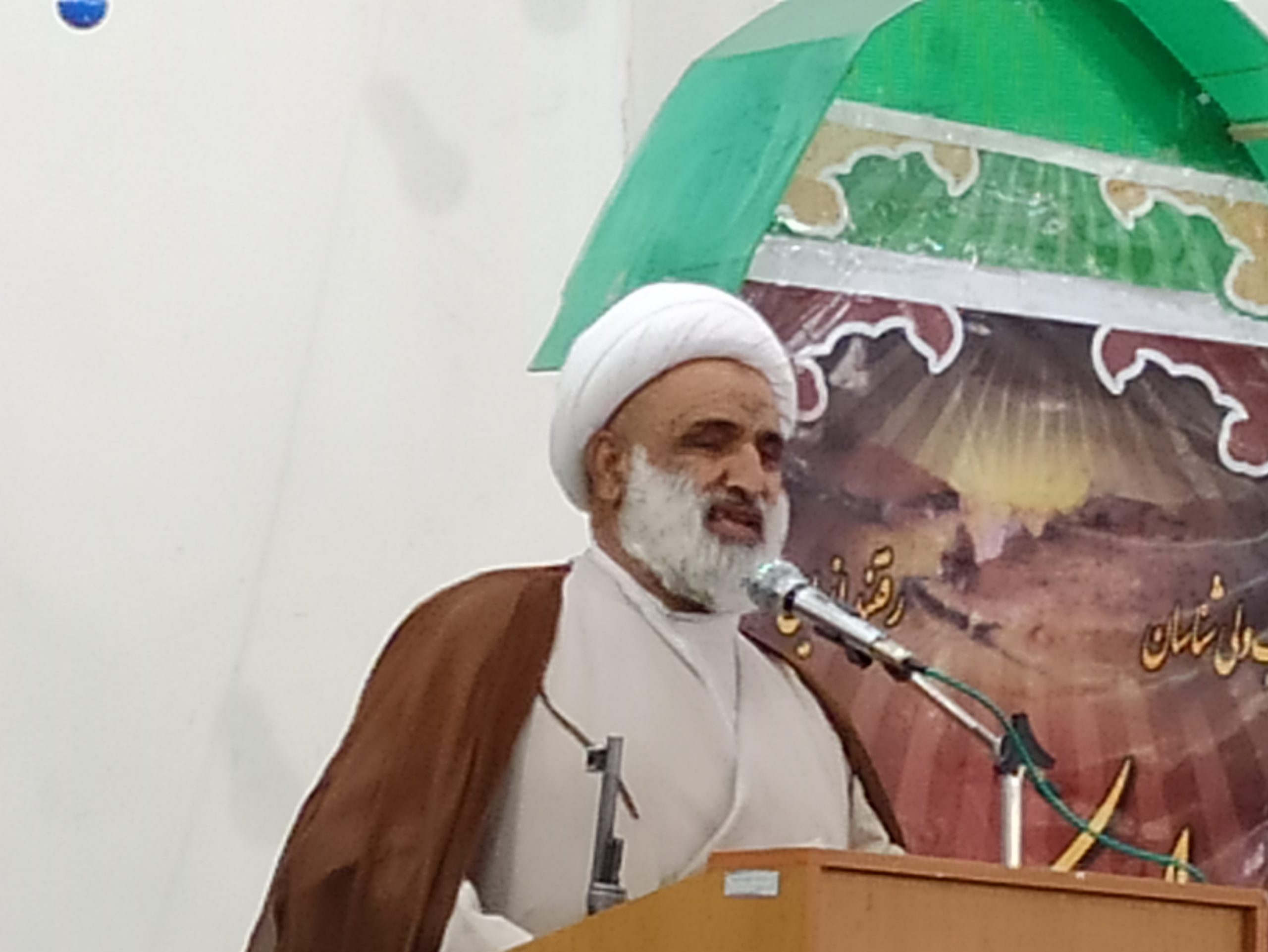مهمترین شاخصه مردمی بودن دولت تلاش برای رفع مشکلات جامعه است/شبکه نماز جمعه متصل به امامت جامعه اسلامی است