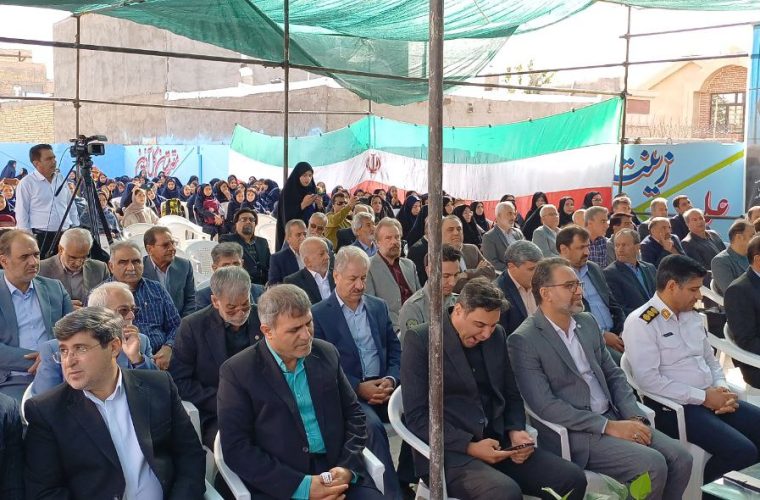 ۴۵ هزار دانش‌آموز تربتی سال تحصیلی را آغاز کردند