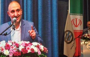 زاوه به قطب انرژی‌های پاک تبدیل می‌شود