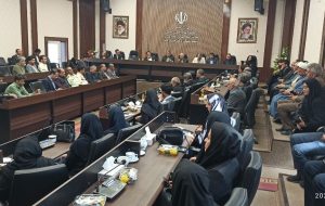 راه نجات کشور از مشکلات، بازگشت به ریل فرهنگ و عمل به بیانات رهبری است راه نجات کشور از مشکلات، بازگشت به ریل فرهنگ و عمل به بیانات رهبری است